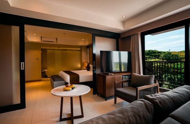 1737420982.2733_The_Nest_Hotel_Bali_suite_room-4.jpg